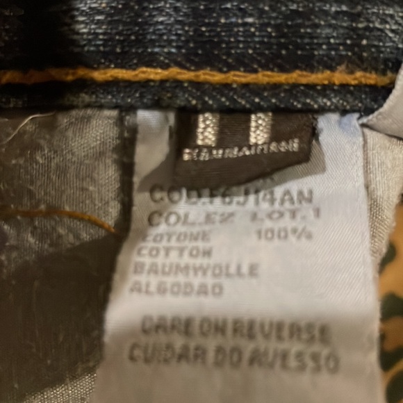 Armani Jeans - Picture 11 of 12